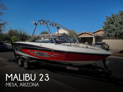 2004 Malibu 23 XTI Wakesetter