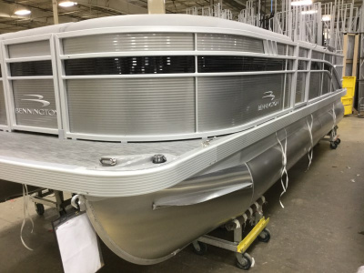 2021 Bennington 22 SSXAPG - Dual Stern Gates