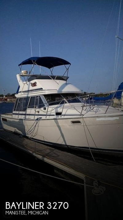 1987 Bayliner 3270