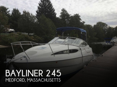 2003 Bayliner 245 Ciera Sunbridge
