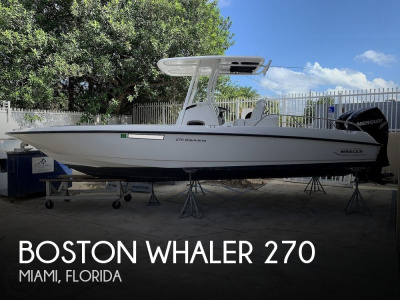 2013 Boston Whaler 270 Dauntless