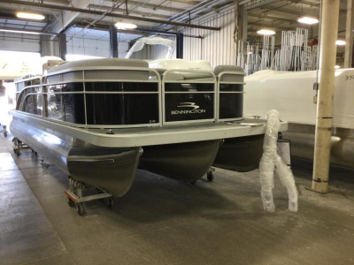 2021 Bennington 22 SVSR