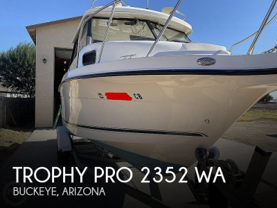 2003 Trophy Pro 2352 WA
