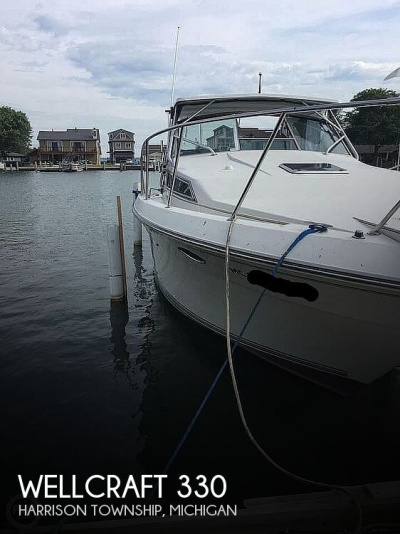 1989 Wellcraft 330 Coastal