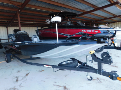 2020 Triton 18 TX