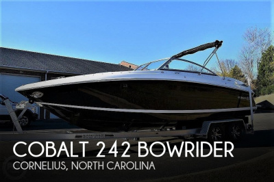 2014 Cobalt 242 Bowrider