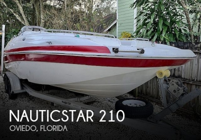2005 Nautic Star 210 Sport Deck