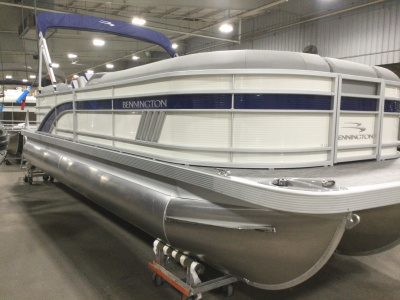2021 Bennington 24 LXSR
