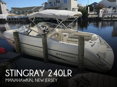 2004 Stingray 240LR