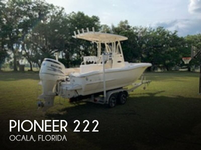 2014 Pioneer 222 Sportfish