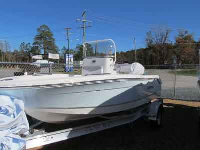 2021 Robalo Center Console