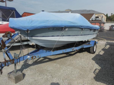 1985 Rinker Quantum 170V