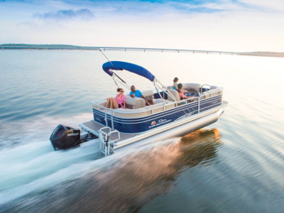 2021 Sun Tracker Party Barge