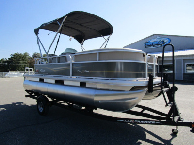 2021 Sun Tracker Party Barge