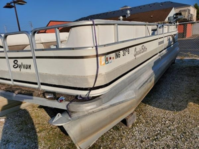 1995 Sylvan 824 Special Edition