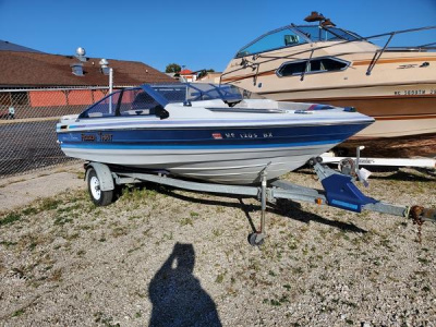 1989 Bayliner 1750 Capri