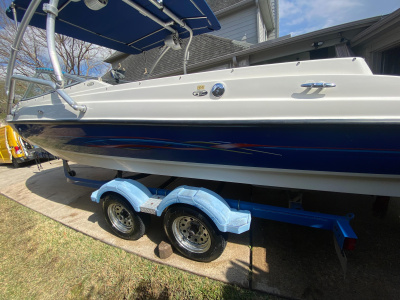 2006 Bayliner 225