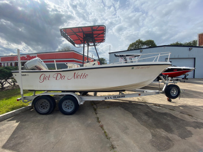 1991 Mako 211 CC