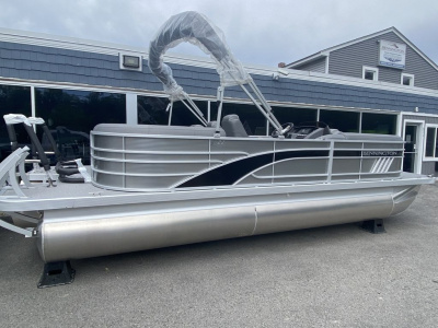 2022 Bennington LX Series 22