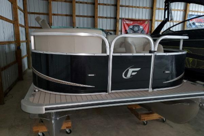 2022 Forester 22 FISH N CRUISE