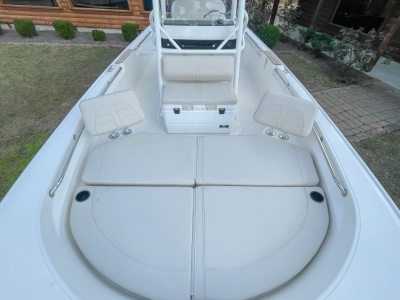 2023 Boston Whaler 210 Montauk