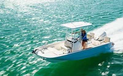2023 Boston Whaler 210 Montauk