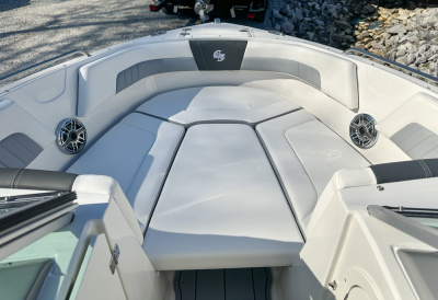 2023 Chaparral 23 Surf
