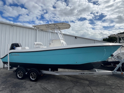 2021 Cobia 237 CC