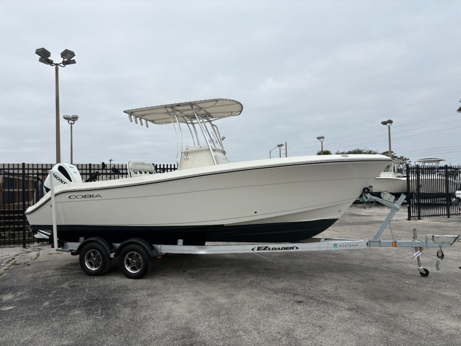 2022 Cobia 237 CC - For Sale at Merritt Island, FL 32952 - ID 207724