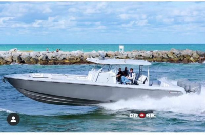 2026 Sea Ray 300 Sundancer