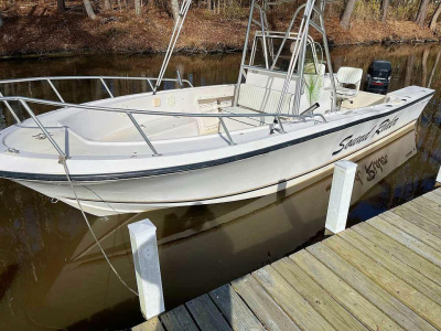 1996 Mako 232 Center Console