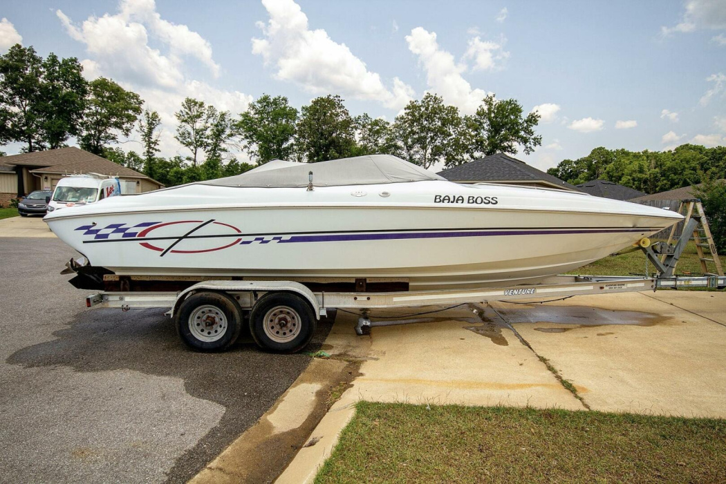 1999 Baja Boss 272 - For Sale at Milton, FL 32571 - ID 207986