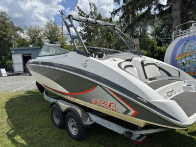 2015 Yamaha AR 240