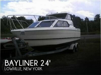 1999 Bayliner 2452 Ciera Express