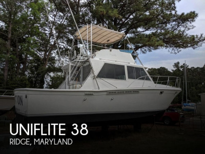 1979 Uniflite 38 Convertible