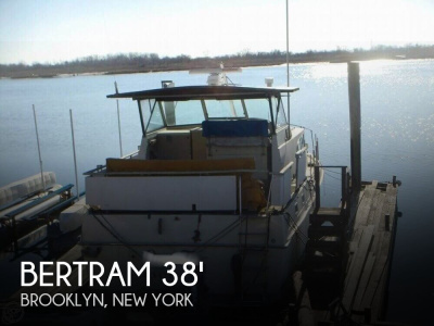 1972 Bertram Salon Cruiser Double Cabin