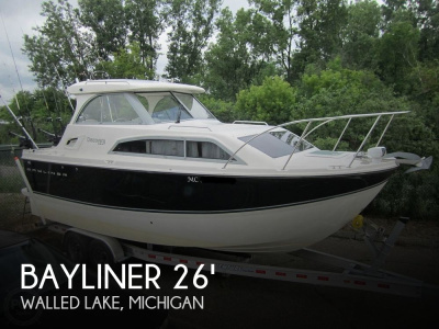 2012 Bayliner 266 Discovery