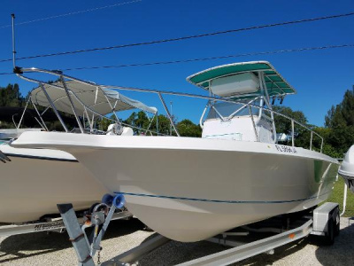 1995 Pro Line 240 Center Console