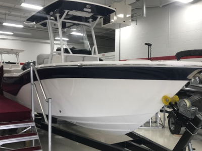 2019 Sea Fox 248 Commander