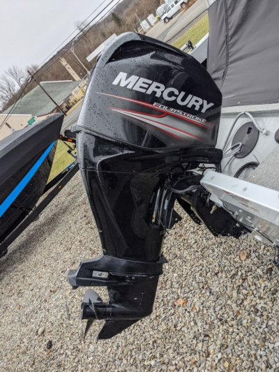 2017 Smoker Craft Osprey 162