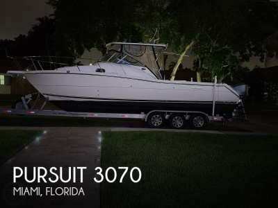 2006 Pursuit 3070 Offshore