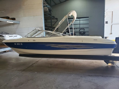 2003 Bayliner 205 BR