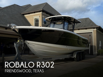 2017 Robalo R302