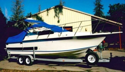1985 Skipjack Flybridge