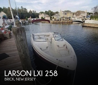 2011 Larson LXI 258