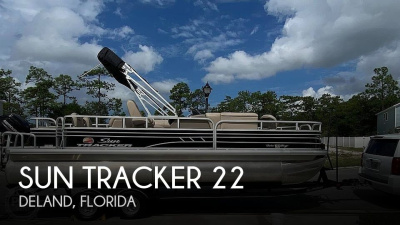 2020 Sun Tracker Fishin Barge 22 DLX