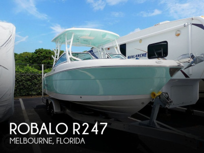 2018 Robalo R247