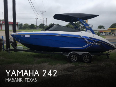 2019 Yamaha 242 X E SERIES