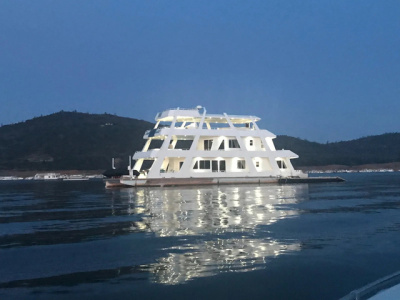 2006 Custom Built Houseboat