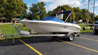2004 Sea Ray 185 Outboard Sport